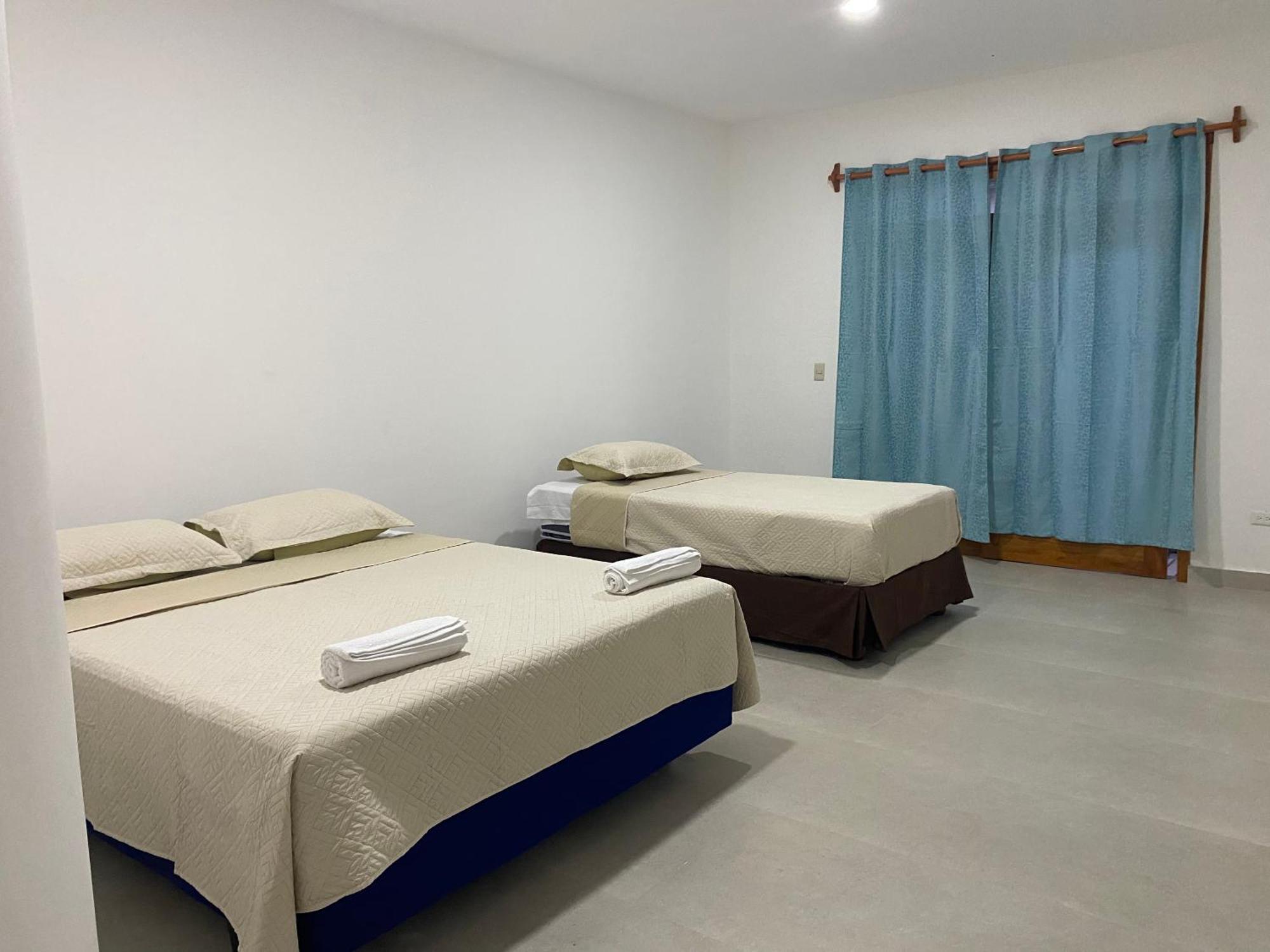 Hotel Penguin House Puerto Villamil Exteriér fotografie