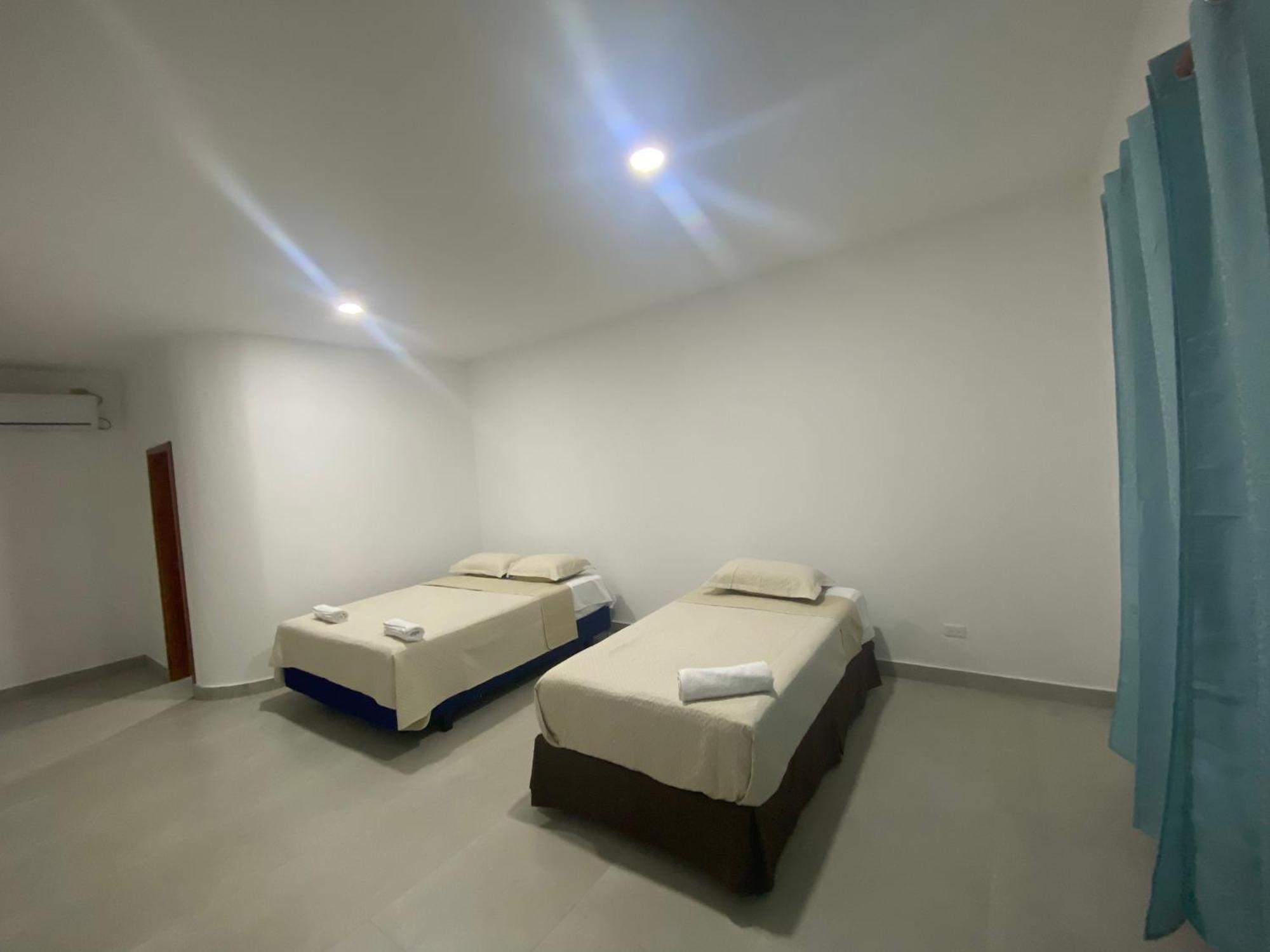 Hotel Penguin House Puerto Villamil Exteriér fotografie